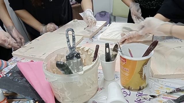 картина панно орхидеи из шпатлёвки своими руками.
