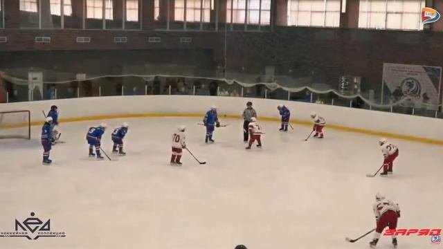 Степан Ламовских шикарным броском поражает ворота ХК 