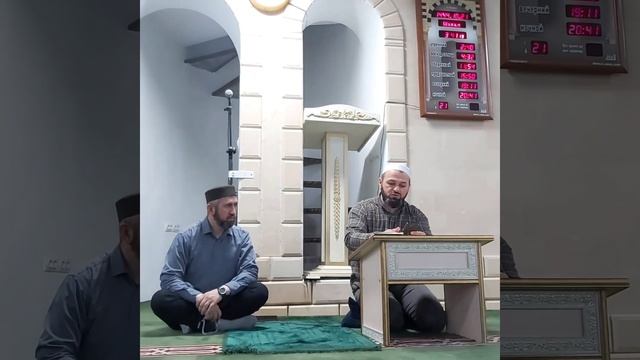 Лекция Мухаммада Дибирдадаева в с.Кокрек после утреннего намаза
