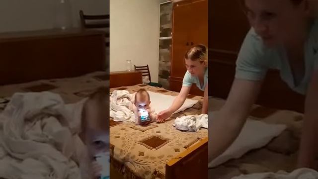 Виктория сделала первое ползание в 6 месяцев