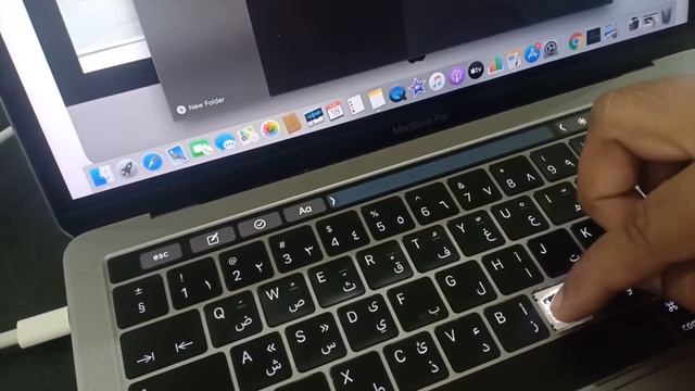 How To Fix MacBook Pro Keyboard Keys Tutorial | Replace Mac Keyboard  |  Mr.T IT Solution