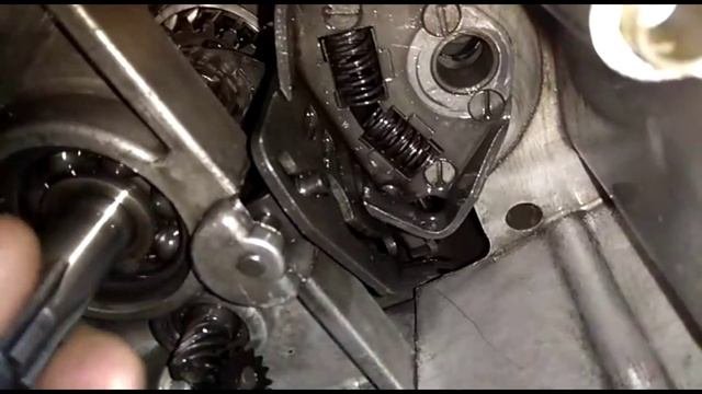 Мотоцикл JAWA. Новый двигатель Ява 638.305 первый раскол. Обзор комплектующих и краткие советы.