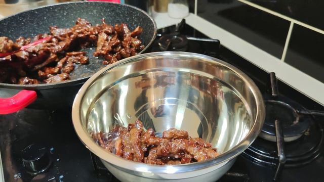 Мясо по-китайски с овощами и рисом в соевом соусе. Вкусный рецепт!