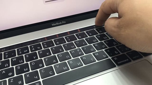 MacBook 4756