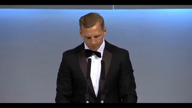 Eden Hazard Recieves PFA Player of the Year Award - Eden Hazard Fans