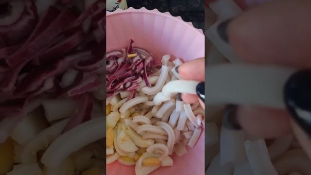Вкусный и полезный салат из кальмаров