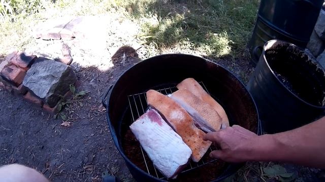 Домашнее Горячее Копчение Сала ! Самодельная Коптильня Своими Руками !