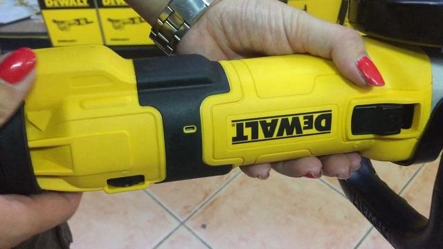 DeWALT DWE 4257 - DeWALT DWE4257 - DeWALT Winkelschleifer - DeWALT sarokcsiszoló
