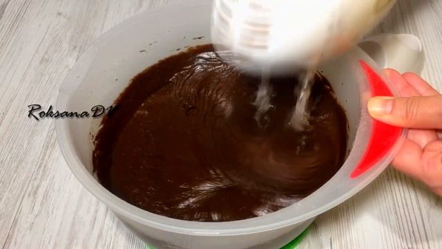 Кекс Сюрприз - самый Простой шоколадный кекс влажный внутри и невероятно вкусный!
