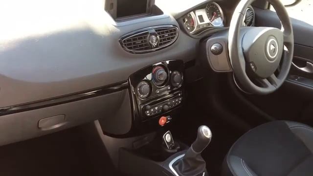 Renault Clio Dynamique tomtom 1.1 212