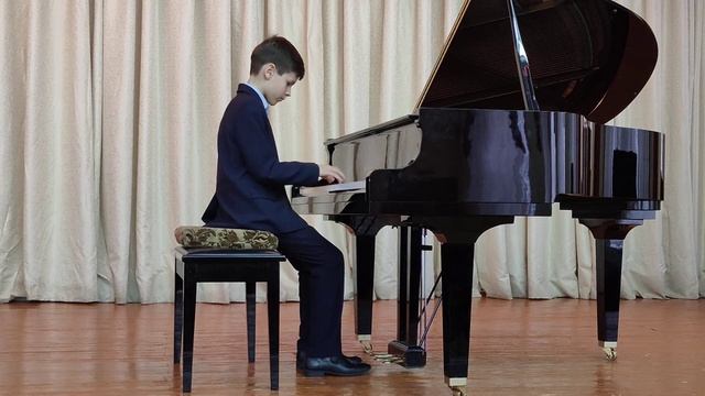 Чайковский. Игра в лошадки.