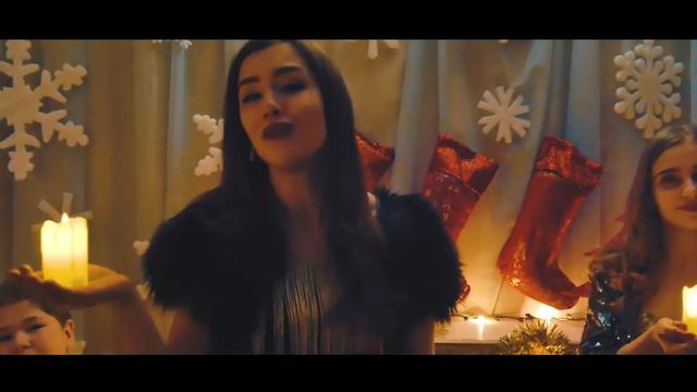 Новогоднее поздравление ансамбль эстрадной песни "Селена"