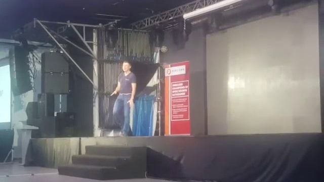 MySQL in Kubernetes linux conf kiev nivki