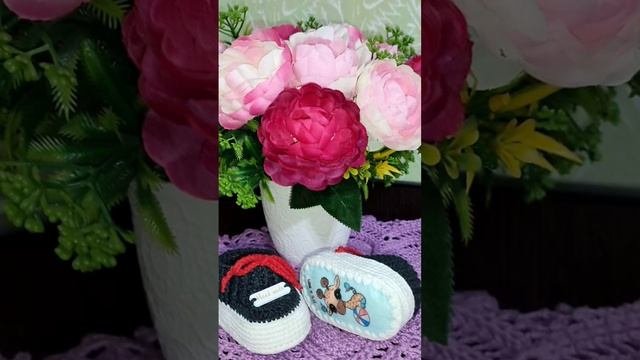 Пинетки крючком. Крутой кот? #вязание #амигуруми #пинетки