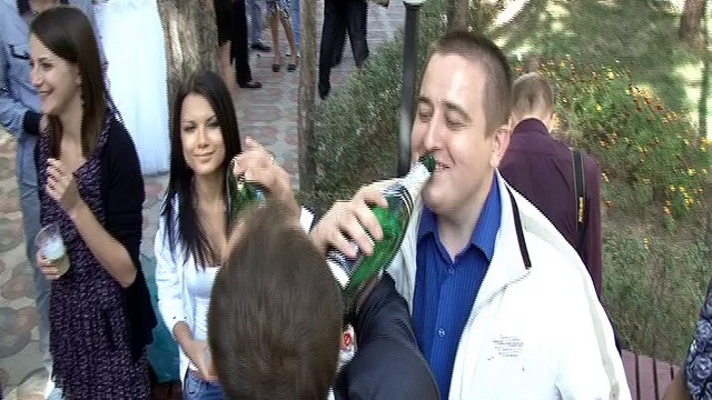 С улыбкой!