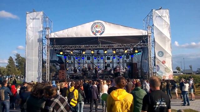 Burito - Я танцую (19.07.15, фестиваль вконтакте #vkfest)