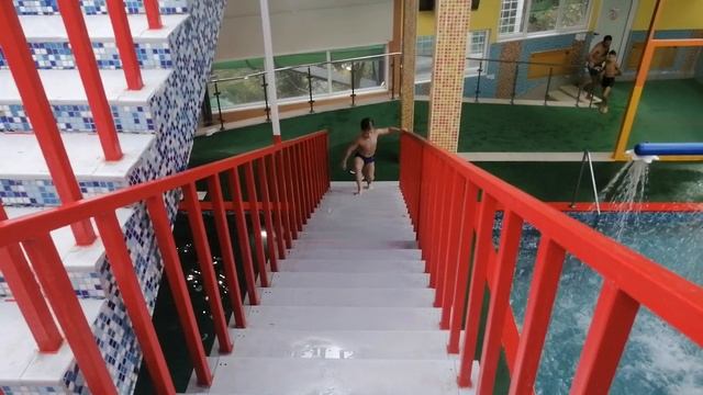 Аквапарк 2?