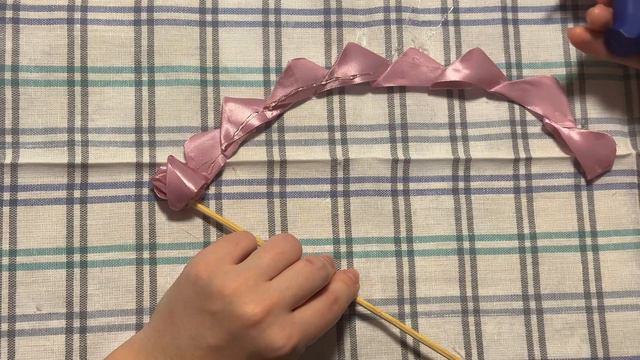 Букет из атласных роз