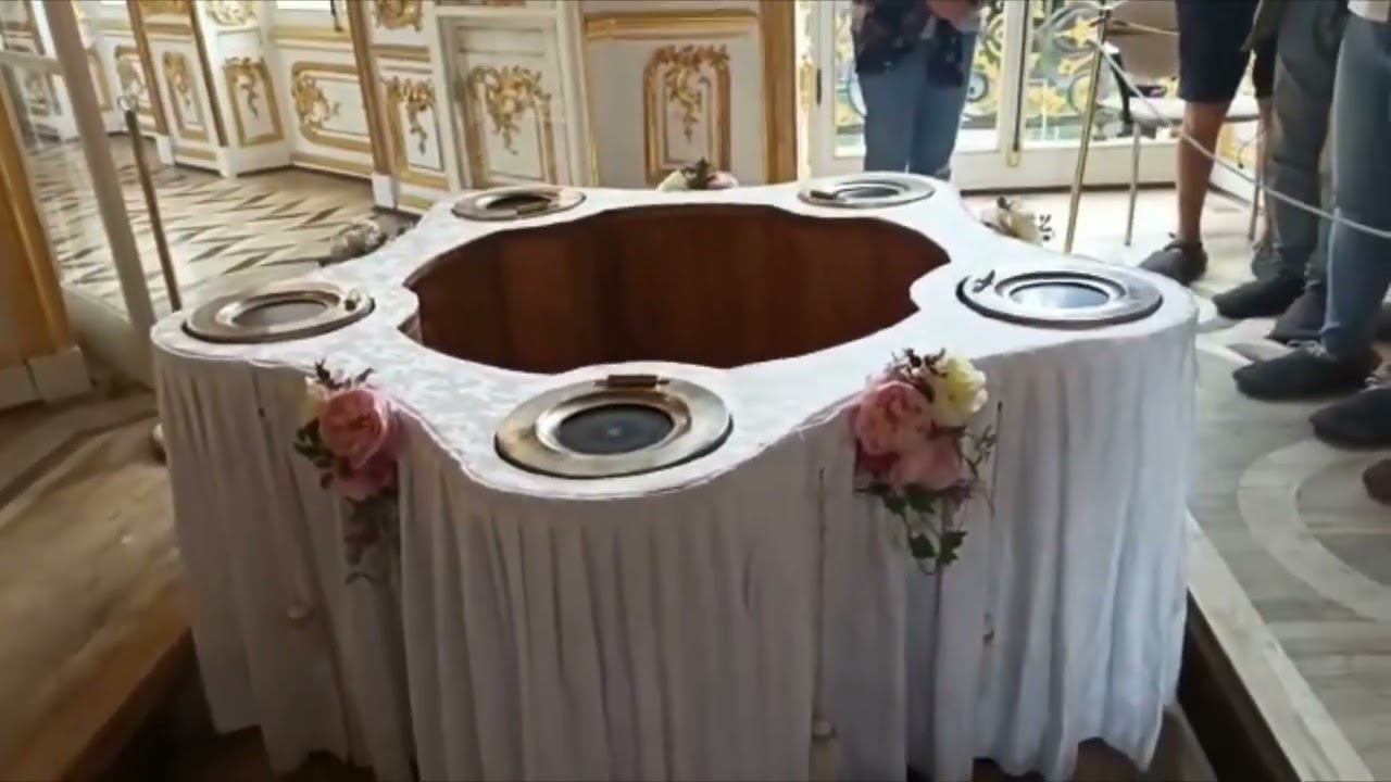 Павильон Эрмитаж в Царском Селе подъем стола