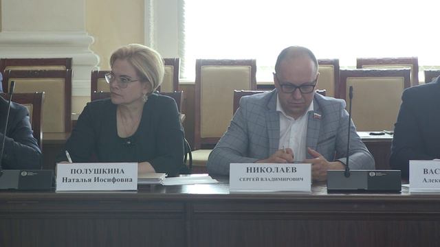 В Смоленске прошёл круглый стол «Поиск выхода из демографического кризиса