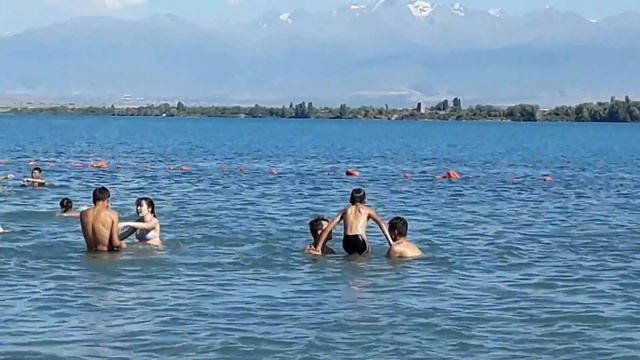 Сальто назад в воде