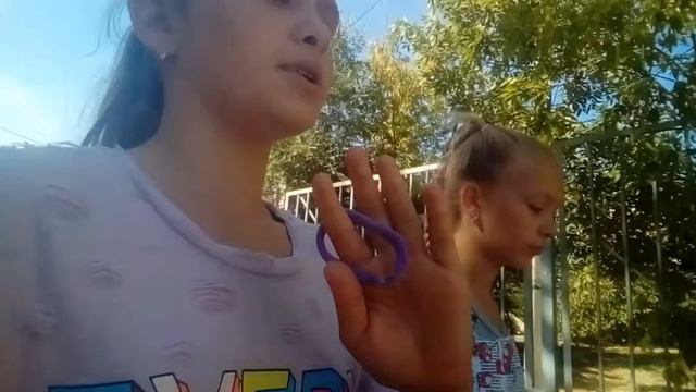 С Сашей идём на Маникюр