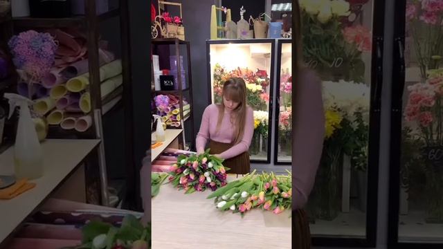 Сборка 101 тюльпана