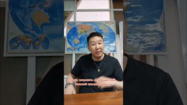 Нерешительную добычу окружат львы и шакалы