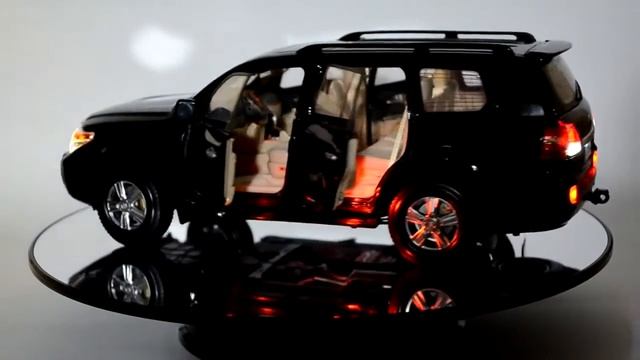 Toyota Land Cruiser 200 - Модель