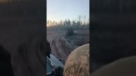 🔥Сгорел на работе😄
❗️FPV-дрон ВС РФ поразил автомобиль подвоза боеприпасов ВСУ. Грузовик полностью