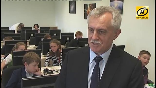 Пусть школьник сам нарисует свою банковскую карту!