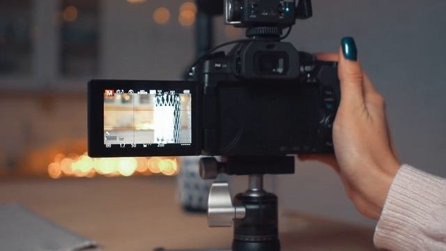 Ищем лучшую камеру для YouTube до 1000 у Panasonic  G80 GH4 или G7?
