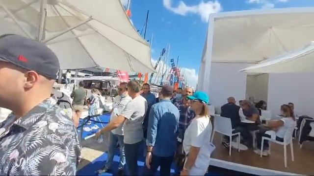 IN DIRETTA DAL SALONE NAUTICO DI GENOVA visito catamarano Bali 42 e monoscafo Elan 50 e tanto altro