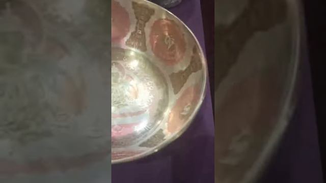 Розовая тибетская поющая чаша
