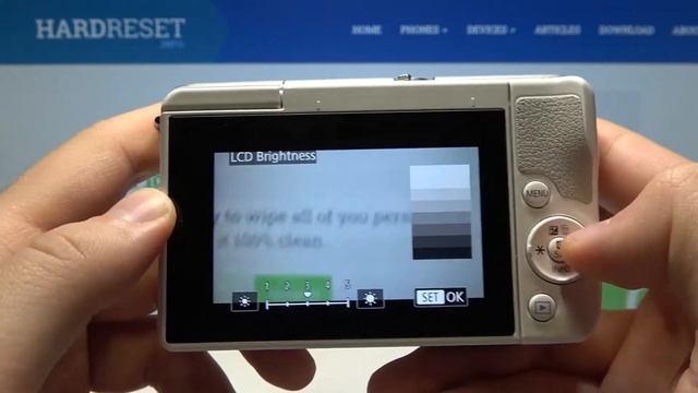 How to Change LCD Brightness on CANON EOS M10 - Set Maximum Screen Brightness on Canon Camera