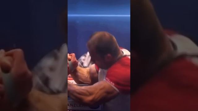 Denis Cyplenkov VS Devon Larratt Armwrestle #armwrestling