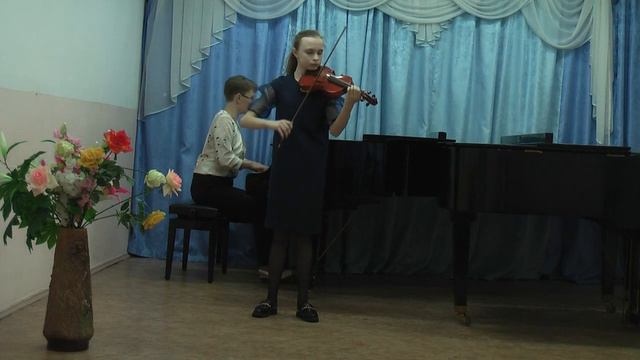 Якимчева Мария    А. Комаровский "Концерт" e-moll ( 1 часть)