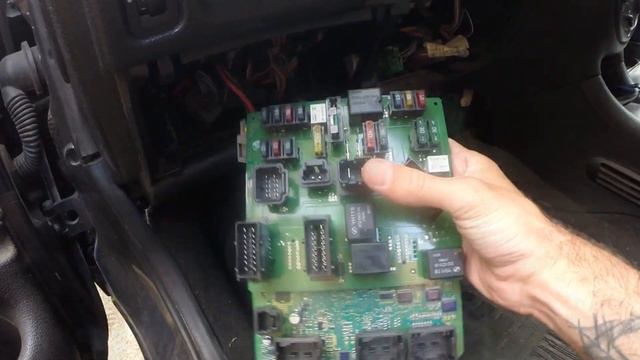 Fusíveis SECRETOS do Peugeot 206 / 207 ⚡️