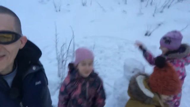 Бедный Снеговик и Выгрызенный мозг))