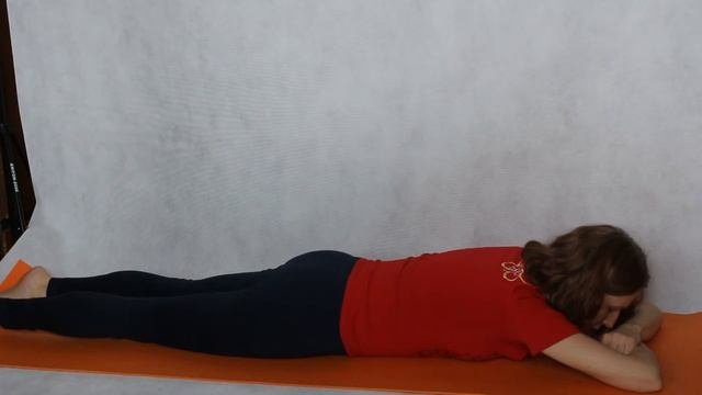 Бхуджангасана - поза кобры.Правила выполнения польза и противопоказания.