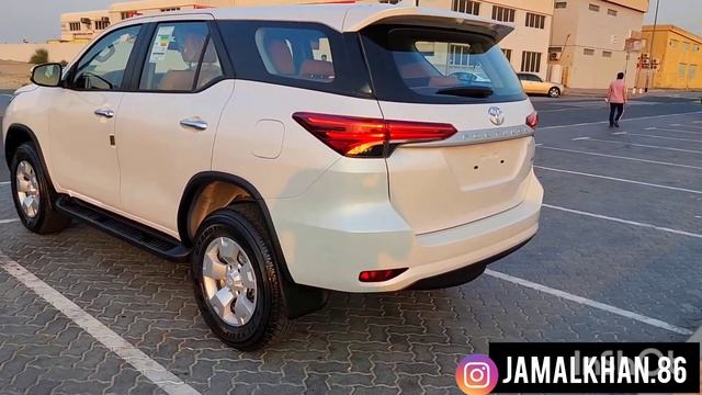 TOYOTA FORTUNER 2023?
