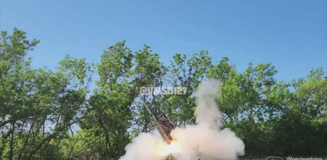 Стрела-10 1171 зенитно ракетного полка 127 мсд поражает вражеский беспилотник.