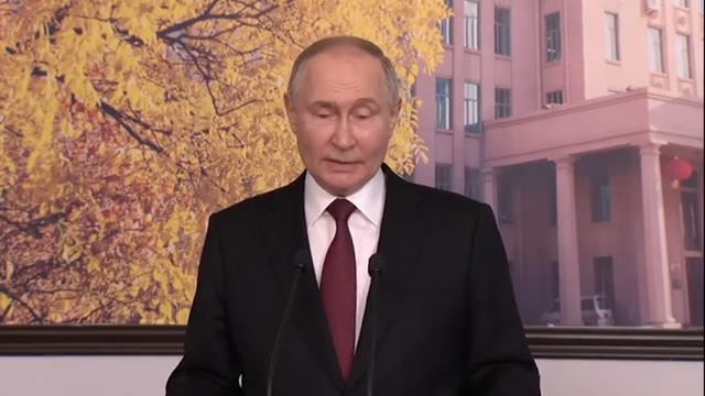 Владимир Путин рассказал, почему пришлось отвести войска из под Киева!