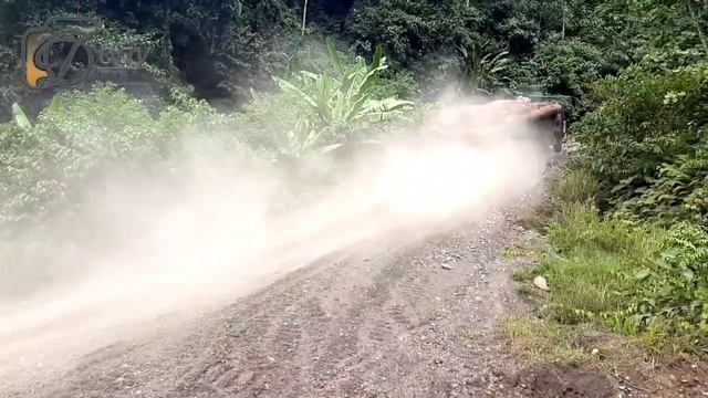 NYALINYA NGEPRANK MALAIKAT MAUT !!!SOPIR TRUK LOGGING KALIMANTAN
