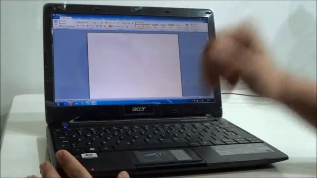 Review Acer One 722-BZ893