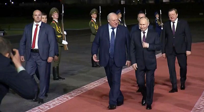 Владимир Путин прибыл в Белоруссию с официальным визитом