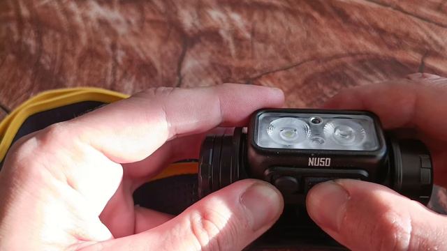 Nitecore NU50: Налобный фонарь с высоким КПД
