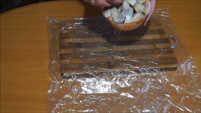 ШУБА ПО-НОВОМУ. РУЛЕТ З ОСЕЛЕДЦЯ ТА ОВОЧІВ.