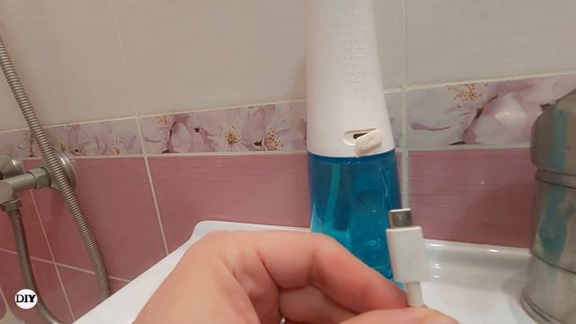 How to charge a Xiaomi irrigator
