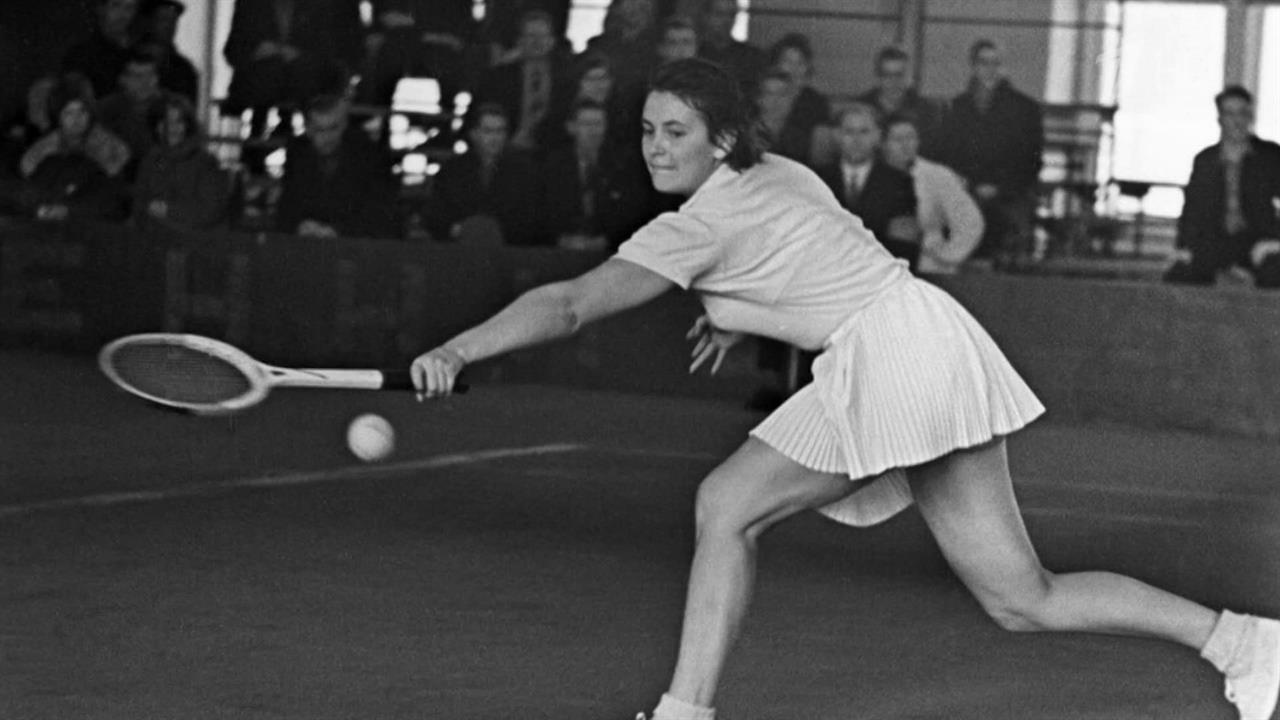Не стало легендарной теннисистки и спортивного комментатора Анны Дмитриевой